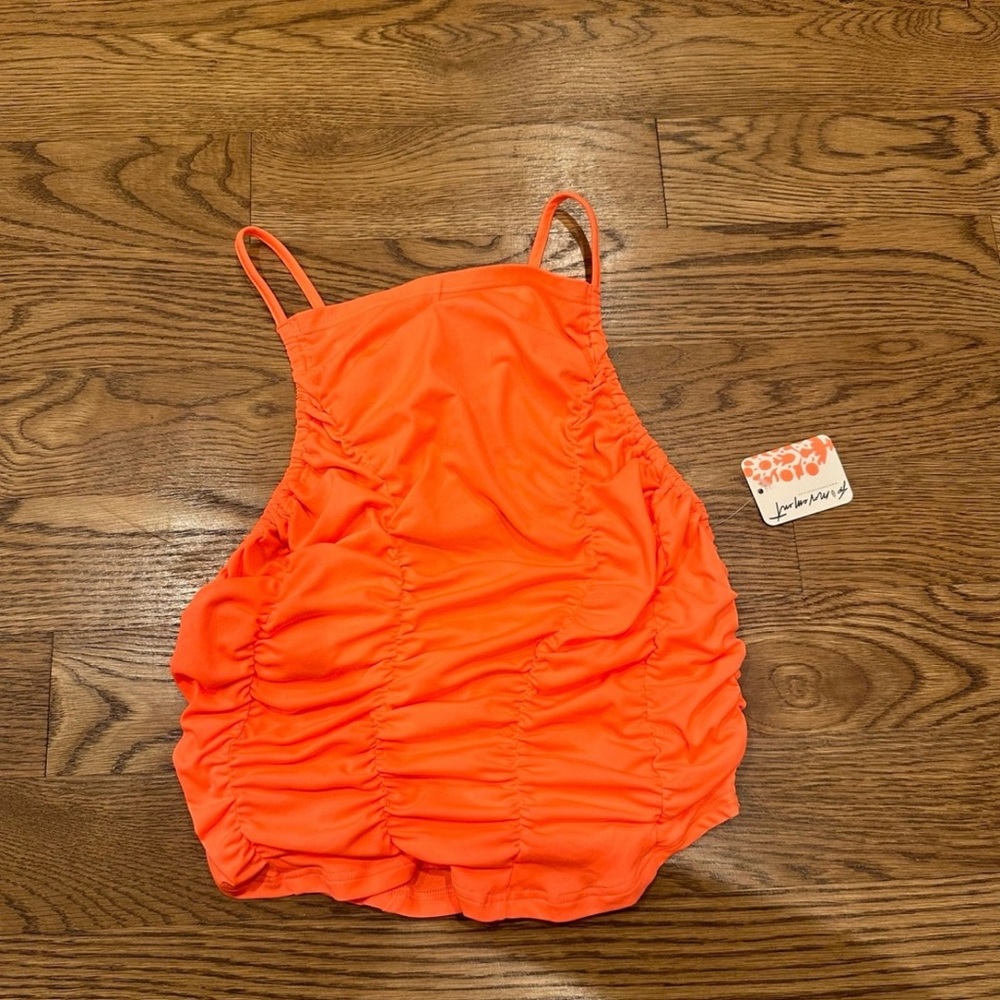 Free people tank. Tags are not attached. Tried on